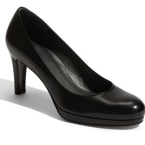 Stuart Weitzman, Blog Pump in Black, Size 5